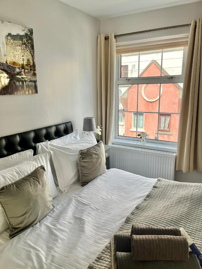 Trinity Apartments Four 1-Bedroom Apts Waterford City Centre Exteriör bild
