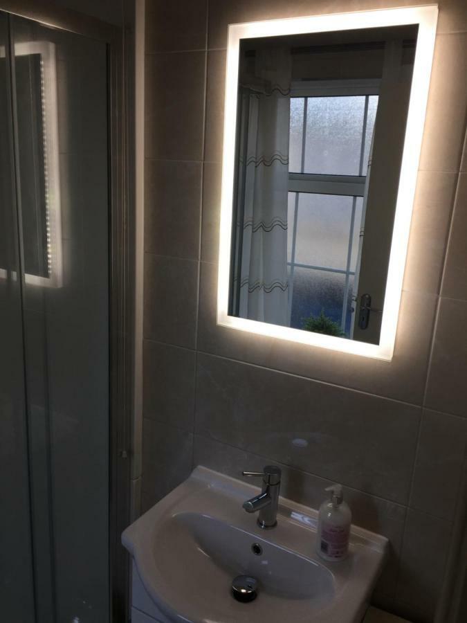 Trinity Apartments Four 1-Bedroom Apts Waterford City Centre Exteriör bild